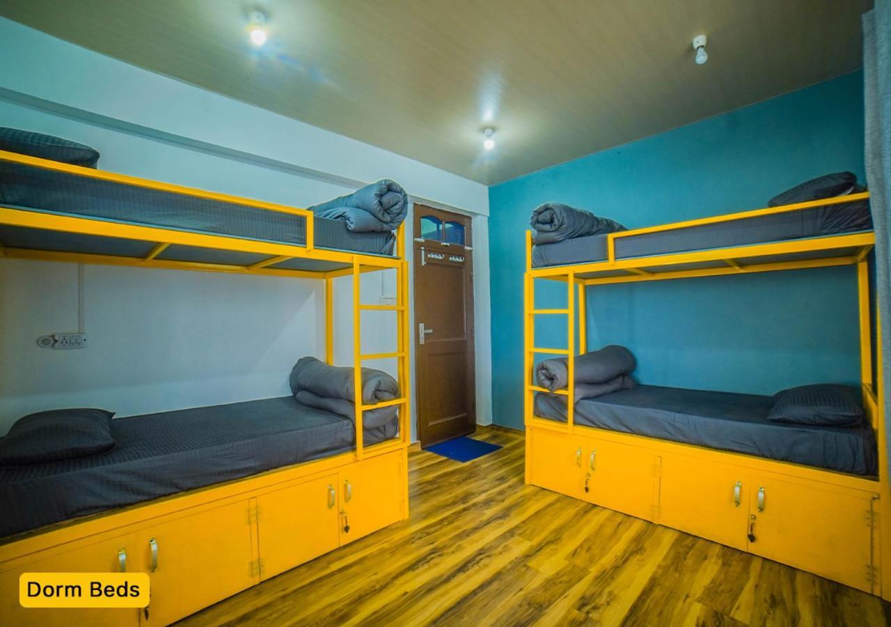 Young Monk Hostel & Cafe Dharamkot McLeod Gandzs Kültér fotó